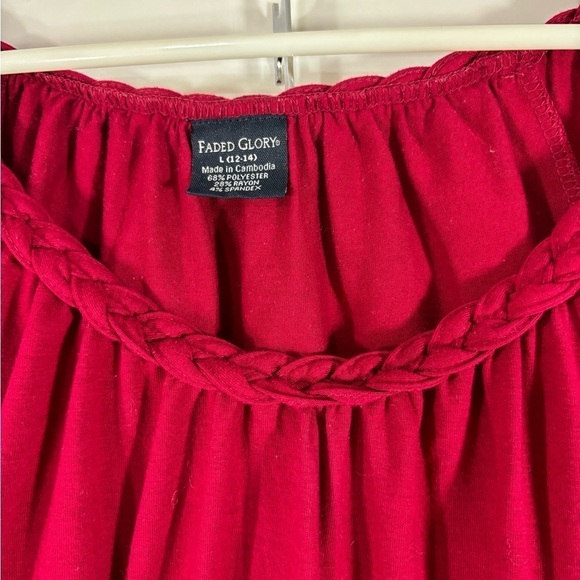 Cranberry Red. Short Sleeve Top with Braided Scoop Neckline L 12-14 - Picture 3 of 3